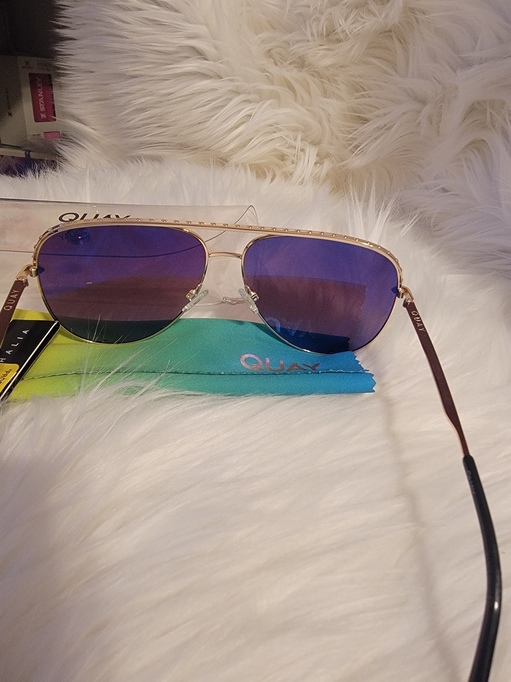 Quay Australia High Key Rivet Sunglasses - Purple Gradient Lenses - Picture 4 of 6